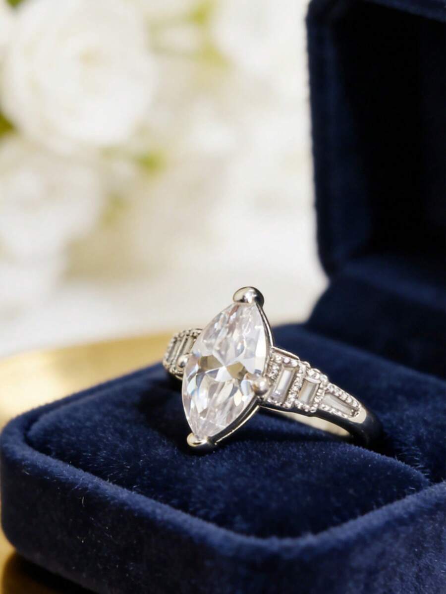 1 chiếc nhẫn hình học thanh lịch, dành cho nữ, thiết kế tối giản hiện đại, đính đá Cubic Zirconia tổng hợp, thích hợp đeo hàng ngày hoặc làm quà tặng, phụ kiện thời trang đa năng (Không kèm hộp đựng) - Bạc - Xem 1