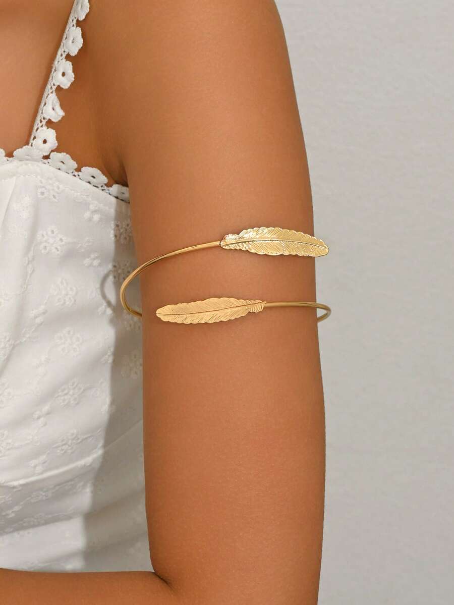 1pc Exclusive Luxurious Gold Tone Adjustable Bangle Bracelet, Elegant Versatile Personalized Accessory - Gold - View 1