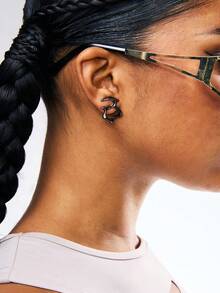 1pair Asymmetrical Shaped Hollow Out Elegant Earrings - Gun Black - View 1