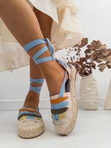 VIKIVIKI SHOES Women's Flat Espadrille Sandals With Long Ankle Straps And A Crossed Instep, Closed Front Design With Contrasting Textile Panels And A Handcrafted Valencian-Style Finish, Lightweight And Breathable Structure For Summer, Jute Sole With A Non-Slip Base And Comfortable Step, Elegant Style With A Y2K Touch Ideal For Holidays, Beach, Urban Walks, Travel, Casual Chic Looks And Everyday Use - 藍色 - 查看 5