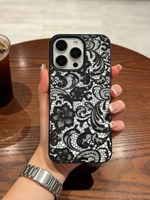 1pc Black Lace Print Design Phone Case, Luxury High-End Suitable For IPhone17 Pro Max/17 Pro/16 Pro Max/16 Pro/16/15 Pro Max/15 Pro/15/14 Pro Max/14 Pro/14/13 Pro Max/13 Pro/13/12 Pro Max/12 Pro/12/11 - Black - View 2
