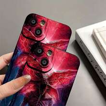 Monstruo aterrador en un bosque rojo listo para atacar. Esta elegante funda es compatible con Samsung, Apple, OPPO, , etc. Fabricada en TPU flexible, resistente a golpes y arañazos, ofrece una excelente protección contra caídas y un agarre cómodo. Es un regalo ideal para familiares, amigos y seres queridos, y una opción perfecta para festivales, San Valentín, artículos de , fundas para hombre, celulares y accesorios. - Negro - Ver 8