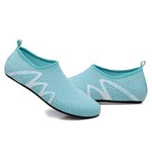 男士轻便夏季沙滩鞋，成人速干水鞋，赤脚防滑沙滩鞋游泳鞋，适合沙滩、河流、泳池、湖泊、冲浪等场合。 - 淺藍色 - 查看 4