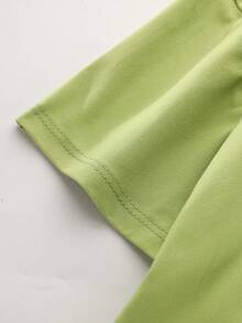 青少年男孩简约复古汽车图案圆领短袖T恤，适合夏季穿着，背面有图案设计，适合上学、度假和购物。 - 綠色 - 查看 4