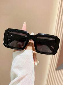 1 Pair Unisex European And American Style Rectangular Chic Small Frame Fashionable Fashion Glasses, Street Photography Glasses For Women - Black - View 2