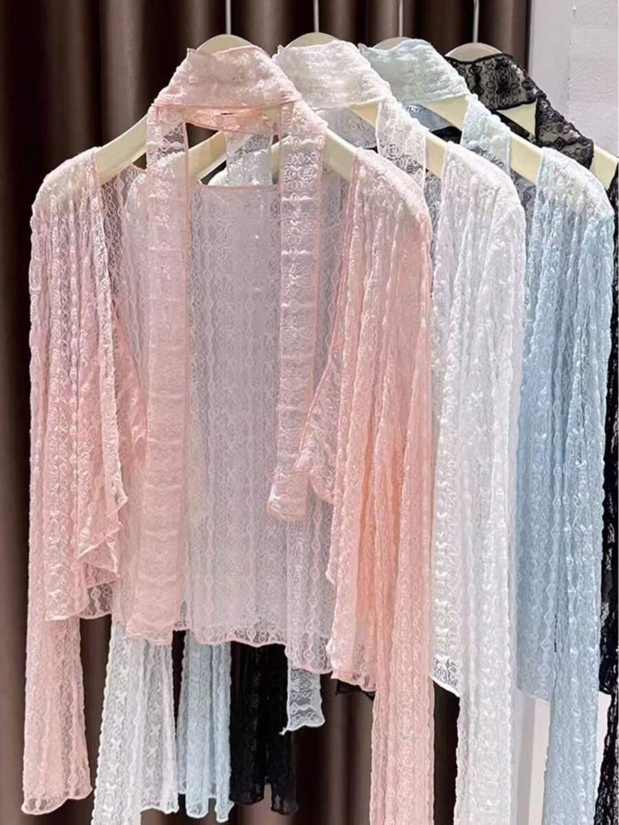 一件超仙女蕾丝防晒开衫，小巧百搭，刺绣网纱，独特设计，配有丝带和披肩
