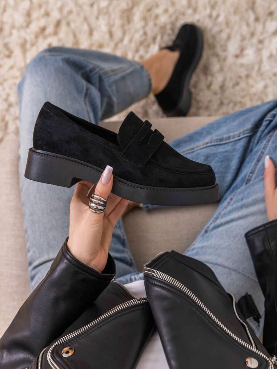 时尚休闲一脚蹬乐福鞋，适合日常穿着 - 黑色 - 查看 1