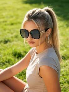 1pc Large Square Frame Glasses, Luxury Metal Accessory To Flatter Face Shape, Understated Daily Essential - Multicolor - View 1