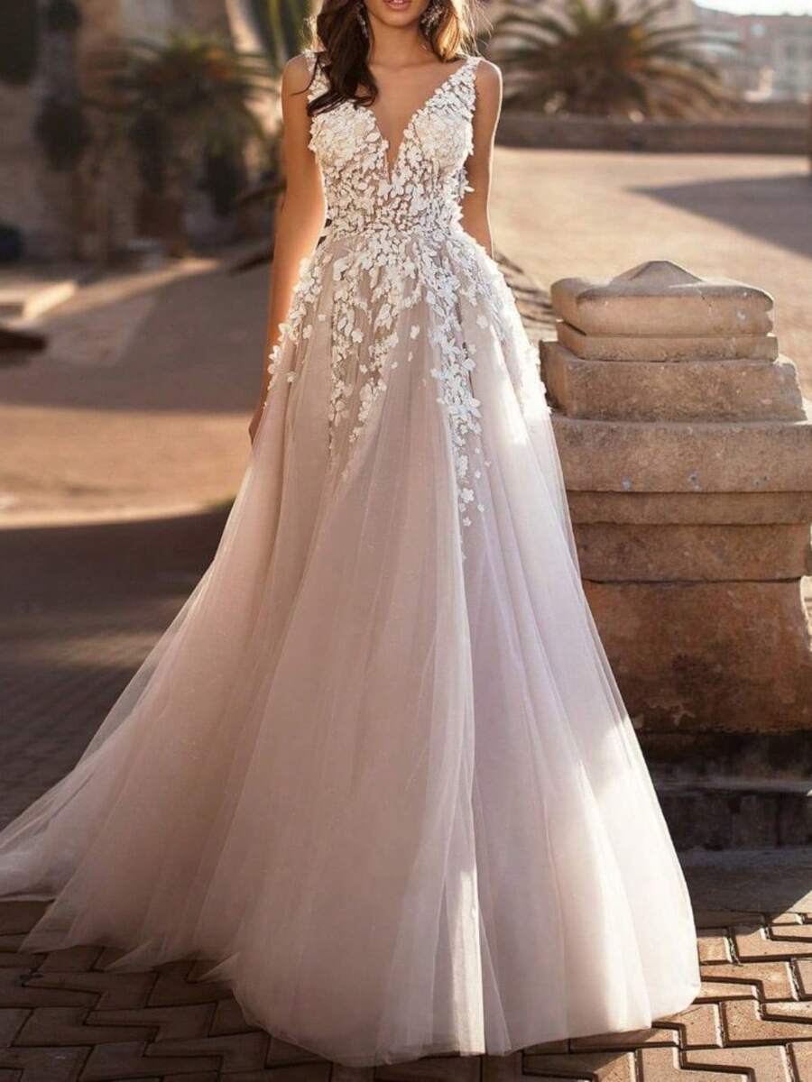 Women's Sexy Lace Dress Sleeveless Deep V-Neck Wedding Embroidery, Long Dress - White - View 1