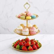 Golden Three-Tier Cake Stand, Dessert Display Rack, Birthday Party Snack Tray. With A Golden Appearance And Tiered Design, It Is Suitable For Refined Occasions Such As Birthdays And Afternoon Tea, Enhancing The Decor Style. - 金色 - 查看 3
