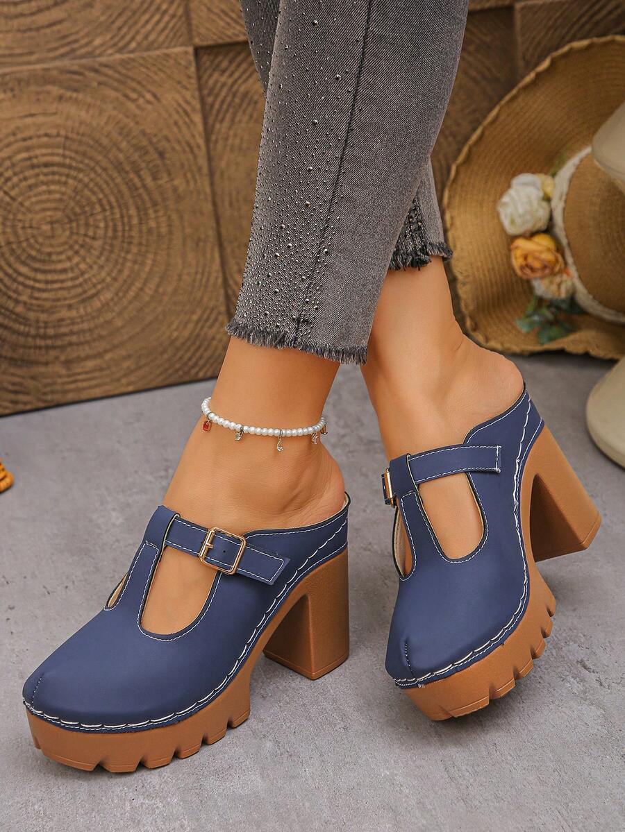Giày sandal cao gót đế xuồng khoét lỗ, quai chữ T, kiểu dáng retro gợi cảm dành cho nữ, thích hợp mang hàng ngày vào mùa hè hoặc dự tiệc, màu xanh navy, mũi kín. Kích cỡ nhỏ hơn một size, nên đặt mua lớn hơn một size.
