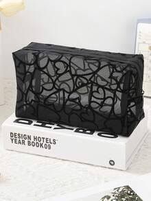 Black Large Heart-Shaped Octagonal Small-Scale Indie-Style Net-Sheen Embroidered Heart-Shaped Wash And Storage Bag. Portable Travel Makeup Bag With Large Capacity And Good Breathability, Cute Style. Indie-Style Net-Sheen Embroidered Heart Elements Create A Strong Atmosphere. Unique Black Large Heart-Shaped Octagonal Design, Not Similar To Others. Appearance Quality Is Excellent. - màu đen - Xem 4