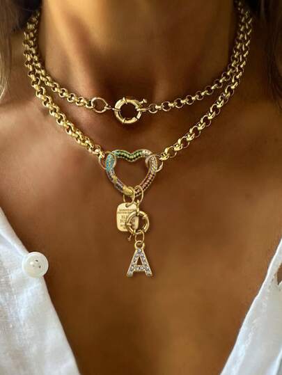 1pc Gold Letter Pendant Necklace, Colorful Diamond Heart Clasp Chain, Stainless Steel Chain. Suitable For Work, Daily Wear, Parties, Banquets And Balls Decoration, A Unique Luxury Women's Necklace