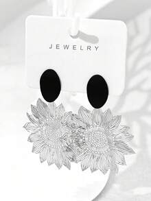 1 Pair Women's Retro Fashion Versatile Hollow Sunflower Metal Earrings, Suitable For Daily Wear - Silver - View 5