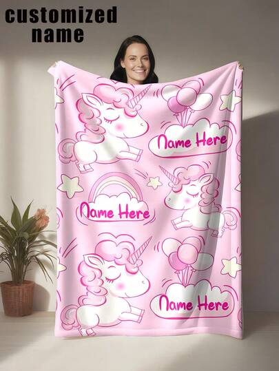 1 pieza Manta de franela con tema de unicornio personalizada, fondo rosa con patrones de unicornio de dibujos animados, arcoíris, nubes y globos, estilo dulce y soñador - Lavable a máquina, manta de tiro de tela de poliéster impresa digitalmente, adecuada para sofá, cama, viaje, camping, sala de estar, oficina, silla - Regalo ideal para familiares y amigos