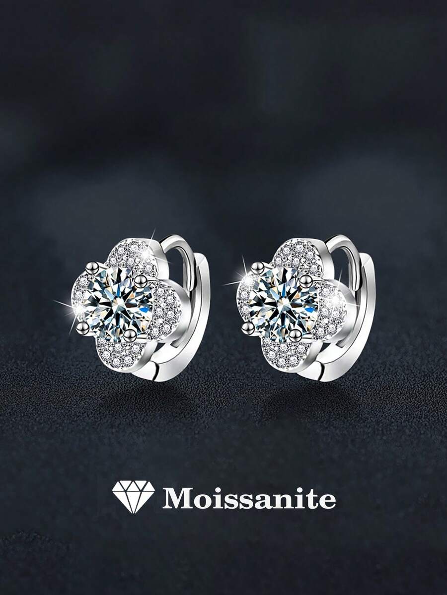 2只简约奢华925纯银莫桑石耳钉，每只0.5克拉，适合女性日常佩戴、派对、节日、情人节、母亲节、结婚纪念日等场合，是馈赠佳品。 - 銀色 - 查看 1