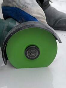 0.9英寸内孔玻璃切割片，钎焊金刚石砂，3厘米宽切割刃，可切割玻璃、陶瓷、玉石、石材，125毫米、115毫米、100毫米三种规格，3毫米宽砂面便于抛光和修整。 - 寬沙切割磨片 - 查看 7