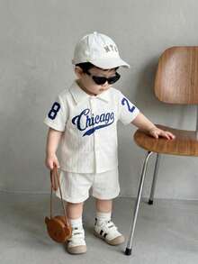 2 piezas Conjunto de moda callejera para niños con camisa con estampado de letras texturizadas y pantalones cortos estampados para niño bebé - Blanco - Ver 1