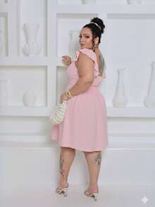 Vestido Curto Plus Size Tecido Duna com Babado na Alça e Elástico nas Costas Forrado GG G2 - Rosa Bebê - Visão 2