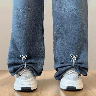 2 chiếc kẹp ống quần denim hình trái tim/nơ đính ngọc trai giả, dùng để giữ ống quần không bị kéo lê trên mặt đất, kẹp giày chống trượt, điều chỉnh độ dài quần, ngăn ống quần chạm đất, phù hợp với nhiều loại quần.