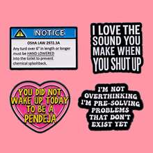 “我没想太多”珐琅徽章警示语录胸针松树翻领别针徽章背包服装配饰珠宝礼品 - 黑色 - 查看 2