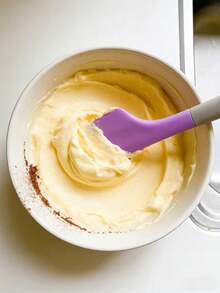 This One-Piece Wide Silicone Spatula Is Made Of Silicone, Heat-Resistant, And Has A Hanging Hole On The Handle. Suitable For Baking, Cooking And Mixing, Easy To Clean. - Multicolor - View 3