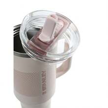 STANLEY - The  ProTour Flip Straw Tumbler 40oz Premium Stainless Steel Bottle Insulated Mug Cup Car Tumbler Portable Water Bottle Large-Capacity Coffee Cup Water Cup With Handle And Straw, For Travel, Home, Office, Gift, Ice Drinks And Hot Drinks 10-12486-017 - 1473 THẠCH ANH HỒNG MÀU ĐỎ - Xem 3