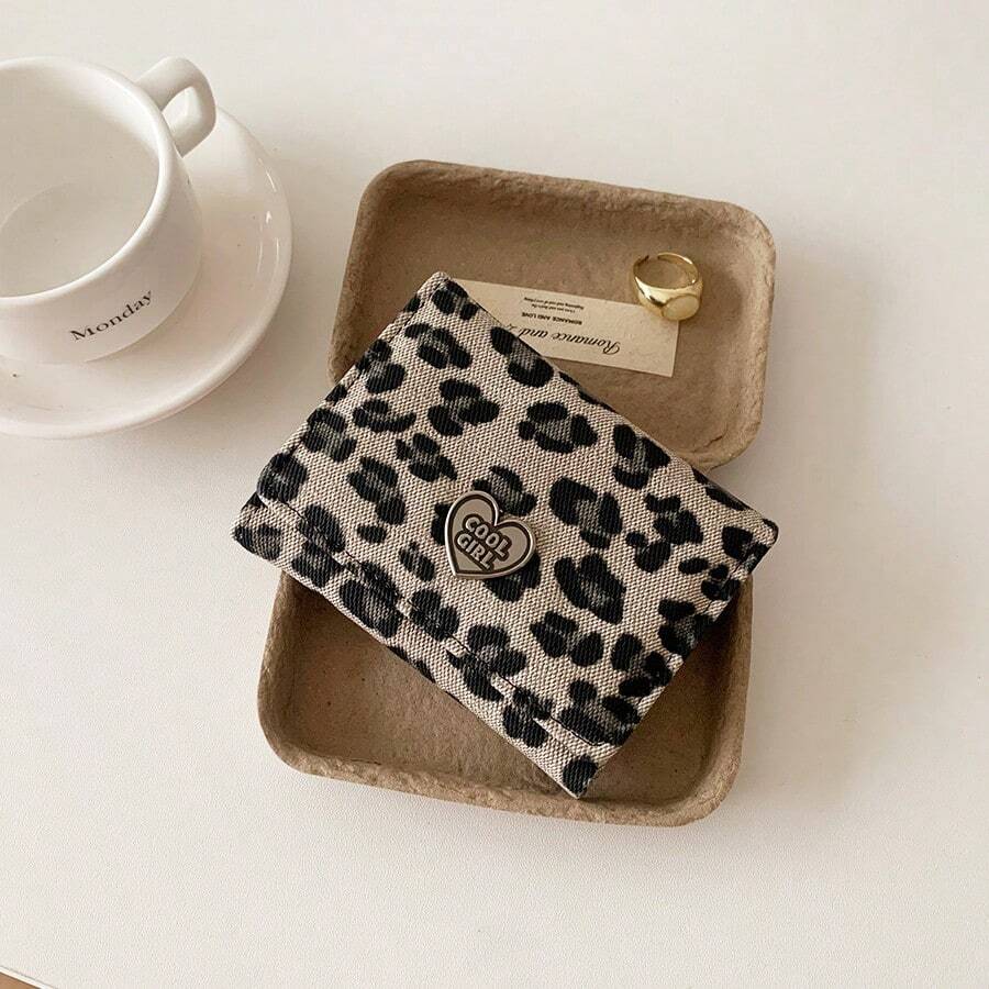 复古欧美豹纹爱心金属装饰极简时尚女士三折钱包，大容量卡包，迷你钱包，小钱包，可爱钱包，教师配饰，复古钱包 - 彩色 - 查看 1