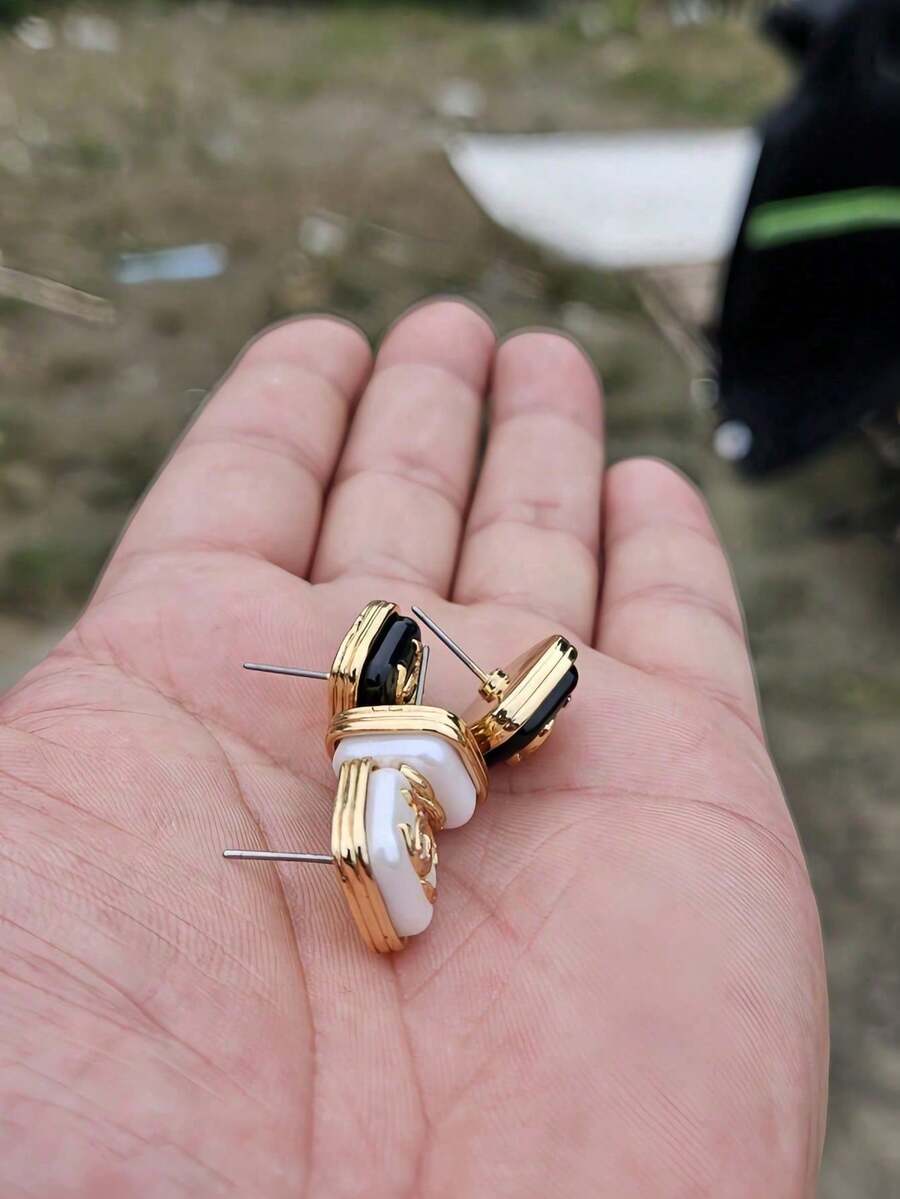 2pcs Fashionable Enamel Crafted Inlaid Stud Earrings For Women - Gold - View 1