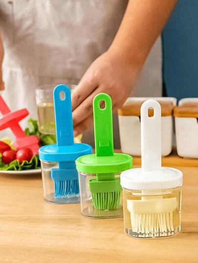 1pc Random Color Silicone Oil Brush With Storage Box, Heat Resistant Reusable, Suitable For Home Kitchen Baking Frying Grilling Salad, Outdoor Camping BBQ Party Cooking Tool, Kitchen Gadget, Essential For Home Cooking, Great For Mother's Day, Father's Day, Housewarming, Graduation, New Year Gift