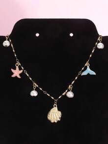 A Cute And Sweet Ocean-Themed Small Shell & Starfish Fashionable Necklace, Suitable For Wearing With Evening Dresses - Gold - View 1