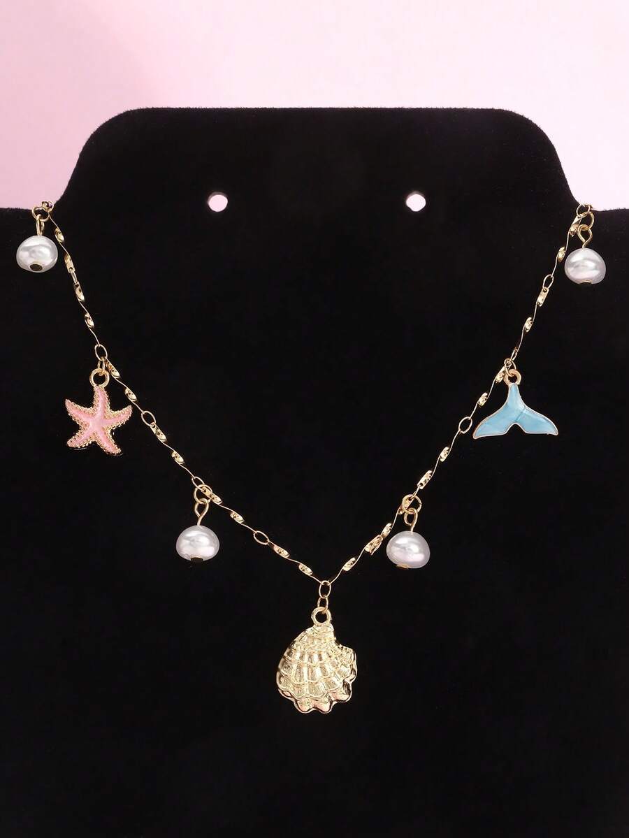 A Cute And Sweet Ocean-Themed Small Shell & Starfish Fashionable Necklace, Suitable For Wearing With Evening Dresses - Gold - View 1