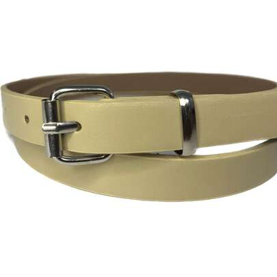 时尚金属字母细丝带——经典设计，适合女性佩戴。尺寸灵活，日常可与外套和服装完美搭配。