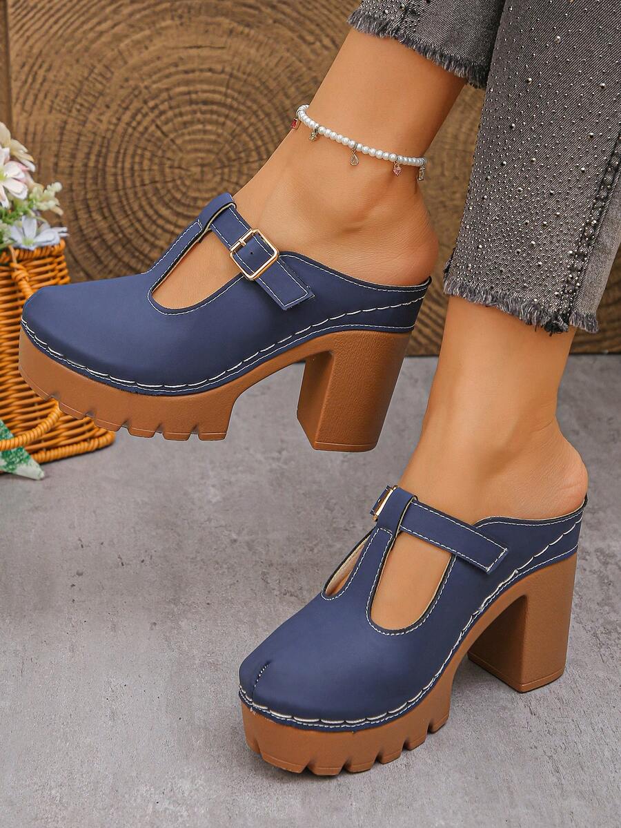 Giày sandal cao gót đế xuồng khoét lỗ, quai chữ T, kiểu dáng retro gợi cảm dành cho nữ, thích hợp mang hàng ngày vào mùa hè hoặc dự tiệc, màu xanh navy, mũi kín. Kích cỡ nhỏ hơn một size, nên đặt mua lớn hơn một size.