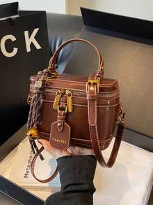 Bolsa pequena quadrada casual e versátil, em tecido xadrez bordado, ideal para guardar celular, batom, moedas, compras, carteira, para mulheres jovens, universitárias, recém-casadas e profissionais. Perfeita para escritório, universidade, trabalho, negócios, deslocamentos diários, atividades ao ar livre, viagens e excursões. - Castanho - Ver 4