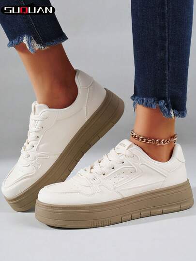 2026新款女士白色厚底厚底运动鞋，两种鞋底颜色可选，舒适增高，时尚百搭，适合日常休闲穿着和通勤。