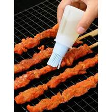 1 Piece Multi-Color Kitchen Silicone Oil Bottle BBQ Pastry Steak Oil Brush Baking BBQ Tool - Blue - View 1