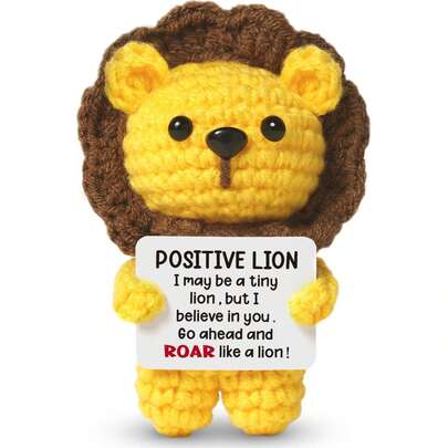 1个迷你正能量钩针狮子礼物，手工制作，充满情感的钩针励志圣诞生日礼物，适合青少年，可爱的钩针毛绒玩具，完美的生日礼物。这款迷你钩针动物是一份饱含心意的生日礼物，可以表达您对它的关心。