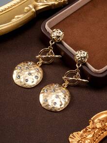 1 par de pendientes de aro vintage de moda con diseño geométrico martillado y texturizado, con detalles brillantes de diamante de imitación, pendientes que llegan hasta los hombros - Amarillo Oro - Ver 1