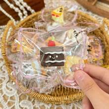 Serie de Squishies de Comida Miniatura, de Silicona, de Rebote Lento, Altamente Atractivos - Regalo de Cumpleaños, Regalo de Vacaciones, Regalo Perfecto [Color de Cadena Colgante Aleatorio] - Multicolor - Ver 4