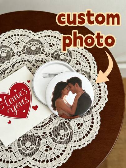 1Pc Personalized Couple Tin Chest Badge – Custom Photo Pin Button, Cute Romantic Metal Brooch, Commemorative Keepsake Accessory, Matching Couple Gift For Boyfriend & Girlfriend, Anniversary, Valentine's Day, Wedding, Birthday & Holiday Souvenir