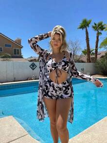 Biquíni Impressão Total Cordão Com Saida De Praia Kimono 3-Pieces Geometric Print Bikini Sets, V Neck Boxer Short Bottom With Cover Shirt Long Sleeves Swimsuit, Women's Swimwear - Preto e Branco - Visão 3