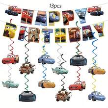 Juego de vajilla desechable con temática de carreras para fiesta infantil, platos, vasos y servilletas de papel con diseño de autos de carreras y el personaje Rayo McQueen - Multicolor - Ver 12