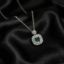 Dây chuyền mặt vuông sang trọng đính đá toàn bộ, hai lựa chọn màu sắc: xanh ngọc lục bảo và đá Cubic Zirconia. - Nhiều màu - Xem 9