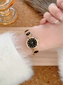 1pc New Fashion Women's Watch, Elegant Triangular Dial, Business Quartz Watch, Suitable For Daily Life, Parties And Banquets - Black - View 4