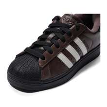 Adidas Originals 女士运动鞋，舒适低帮，SUPERSTAR II W 休闲轻便透气运动鞋 KI3569 - 岩層深土地棕/漢玉白 - 查看 7