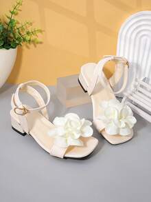 1 Paar Mädchen 3D Blumen Dekor Kunstleder Weiche Sohle Quadratische Zehenkappe Einriemen Sandalen, Niedriger Absatz Prinzessinnenstil, geeignet für Geburtstagsfeiern, Hochzeitsblumenmädchen, Alltagstragen - Beige - Übersicht 3