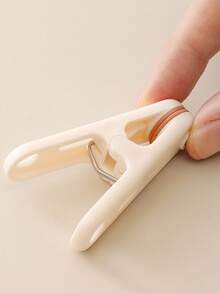 12pcs Seamless Windproof Clips, Plastic Clothespins For Hanging Clothes, Socks, Prevent Fading During Drying - 12-piece Pack - View 7