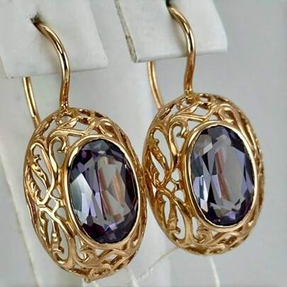 1 Pair Elegant Vintage Gold Hollow Earrings, Paired With Purple Synthetic Zirconia, A Classic Sophisticated Jewelry Gift For Women, Perfect For Holidays