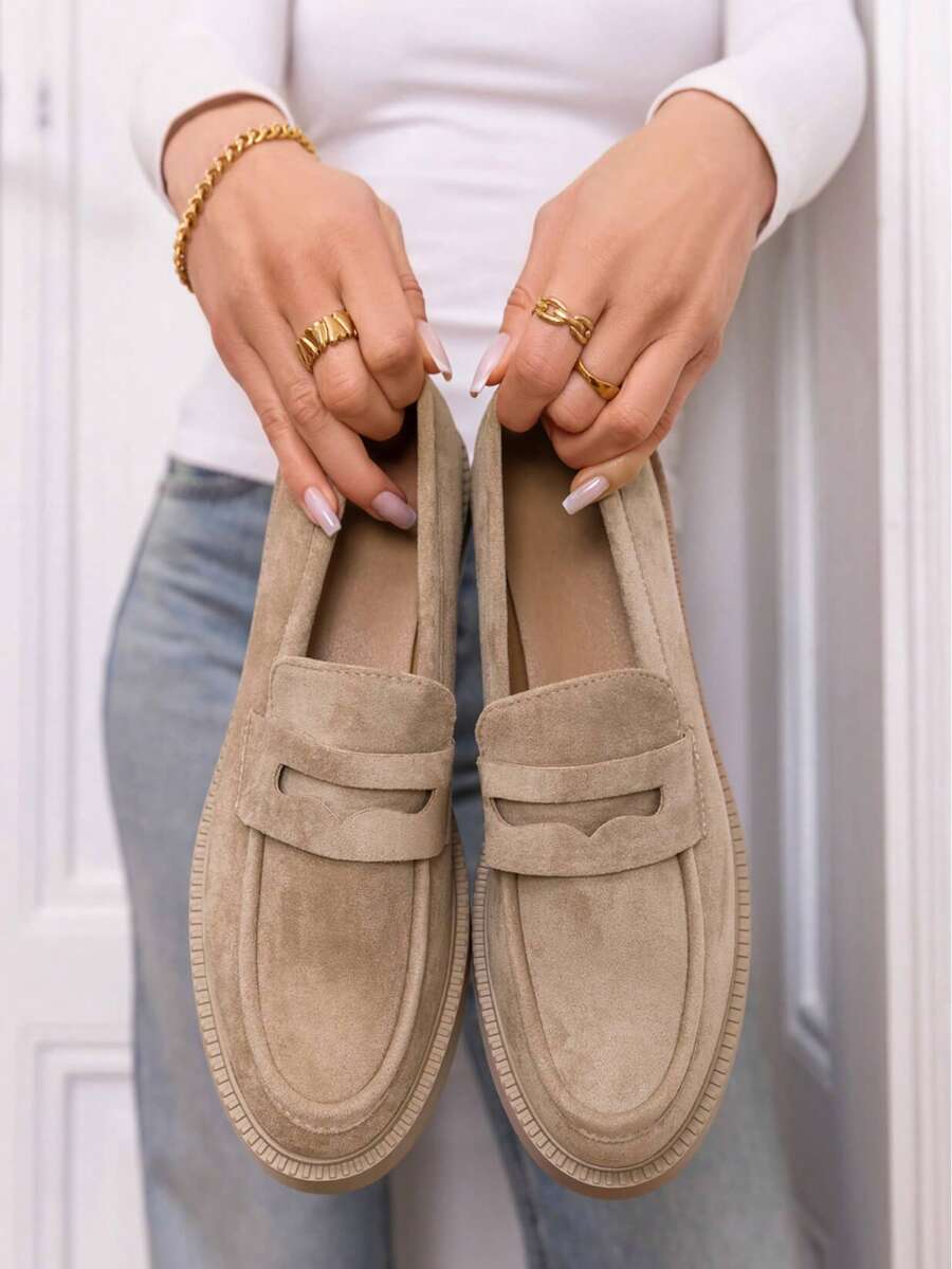 Fashionable Casual Slip-On Loafers, Versatile For Everyday Wear - Khaki - View 1